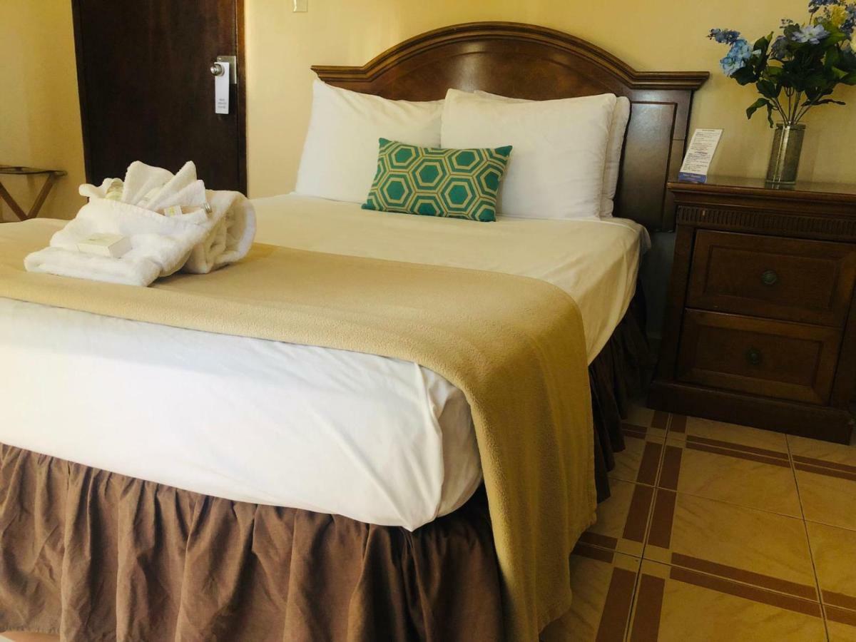Arecibo Inn Luaran gambar