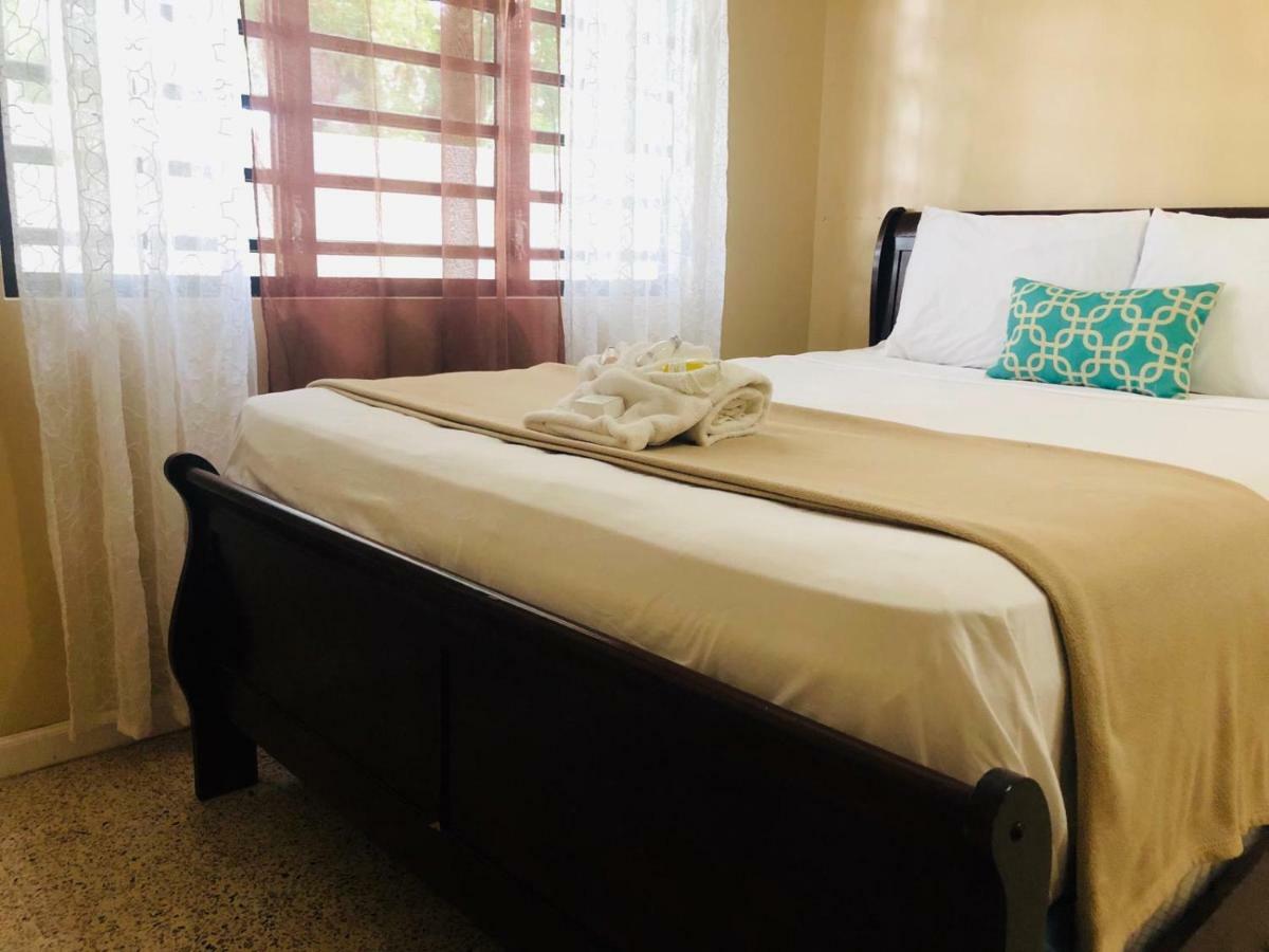 Arecibo Inn Luaran gambar