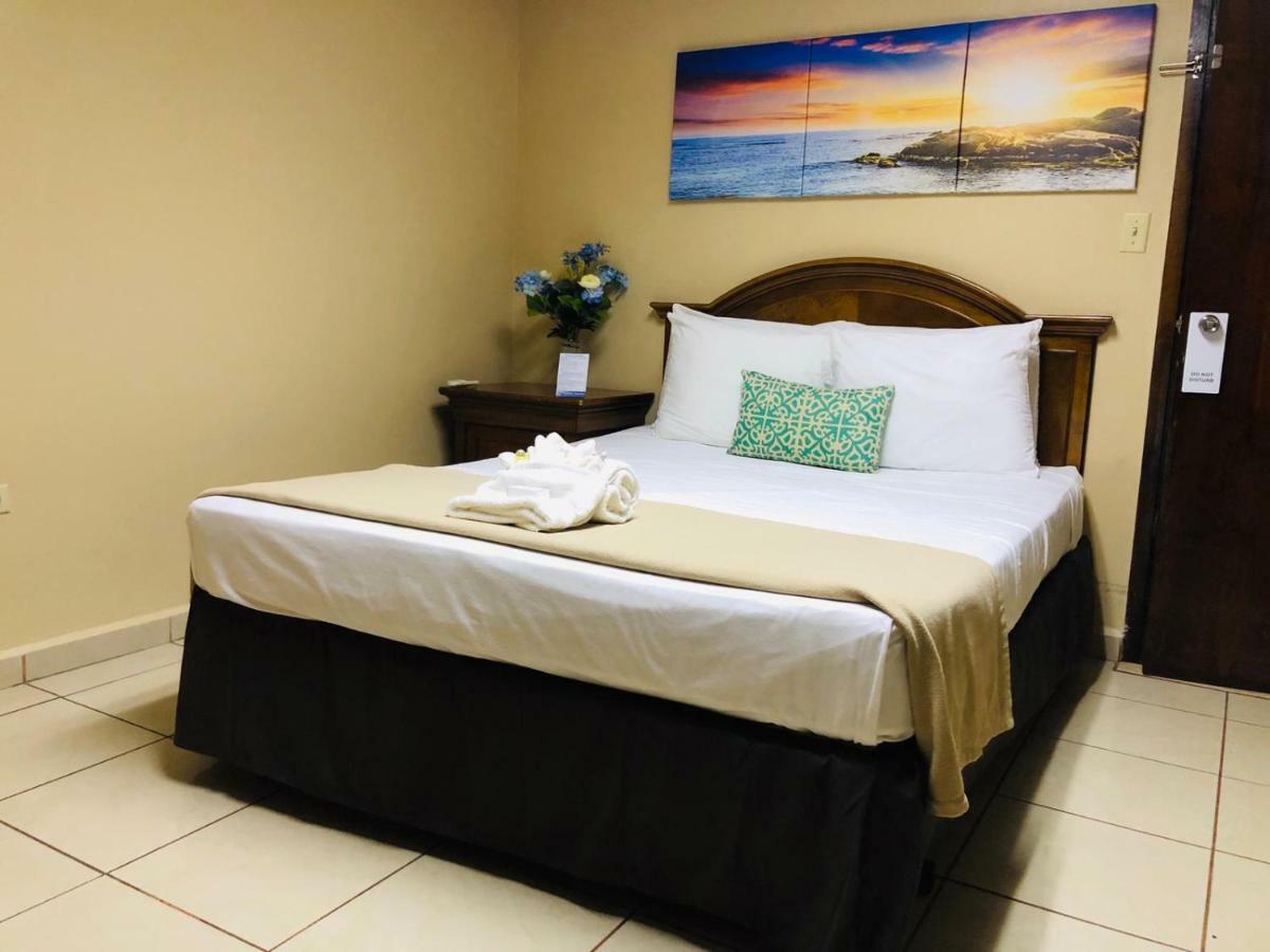 Arecibo Inn Luaran gambar