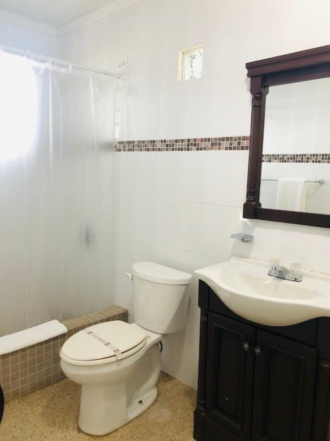 Arecibo Inn Luaran gambar